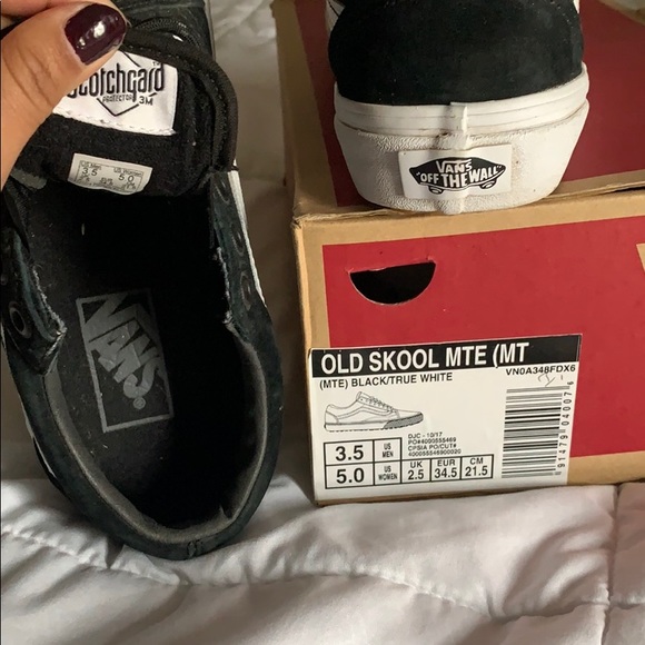 Kids Vans - Picture 1 of 2